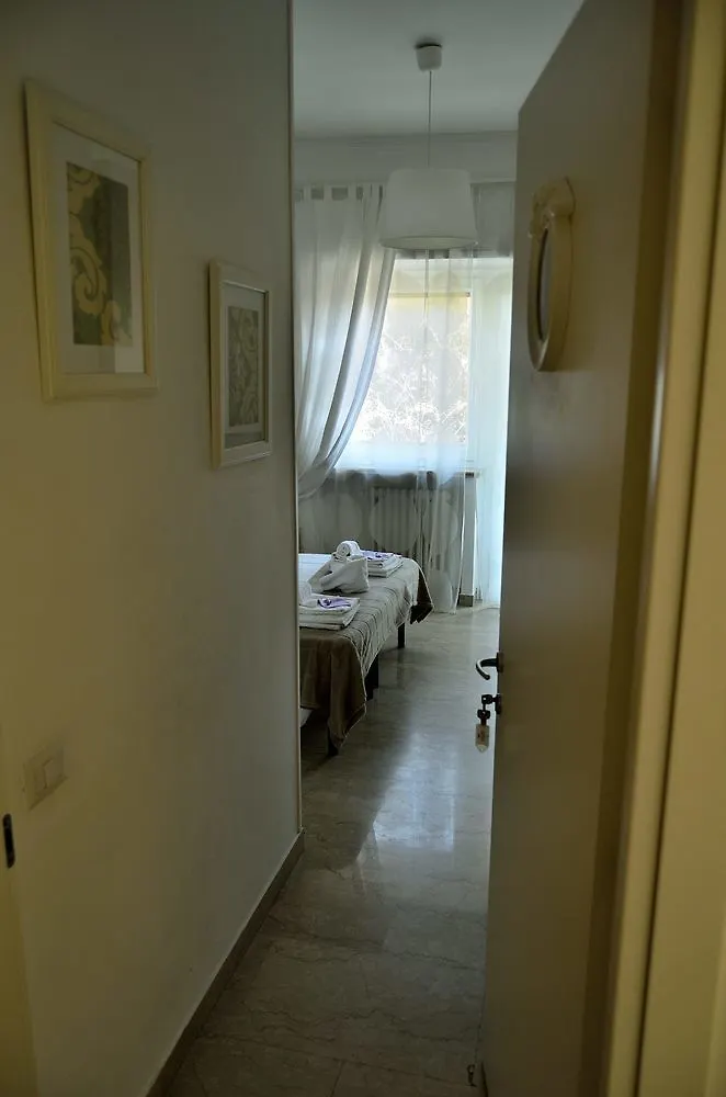 Romantic Nest In Rome